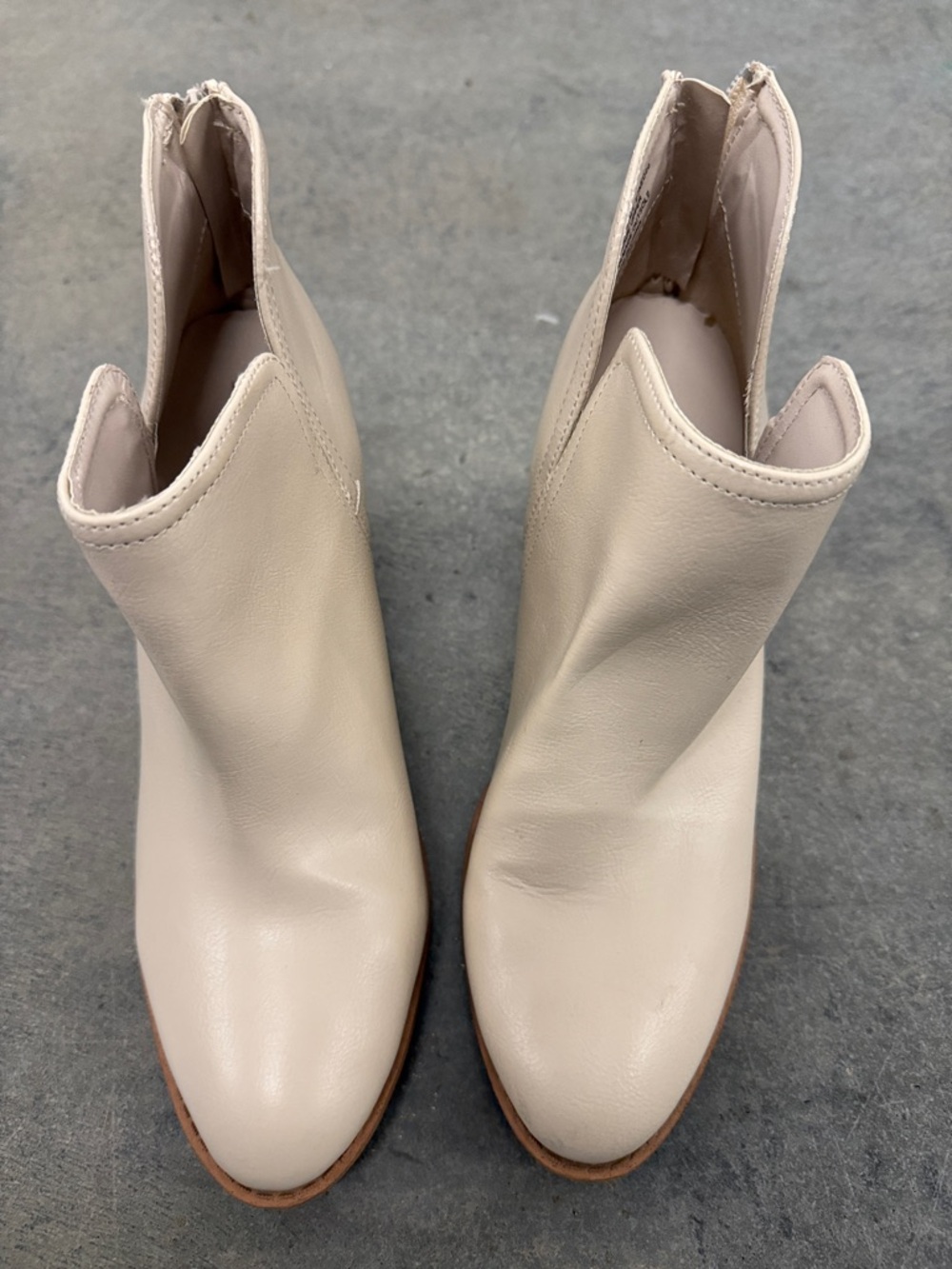 Esprit Women's Cream Leather Ankle Booties